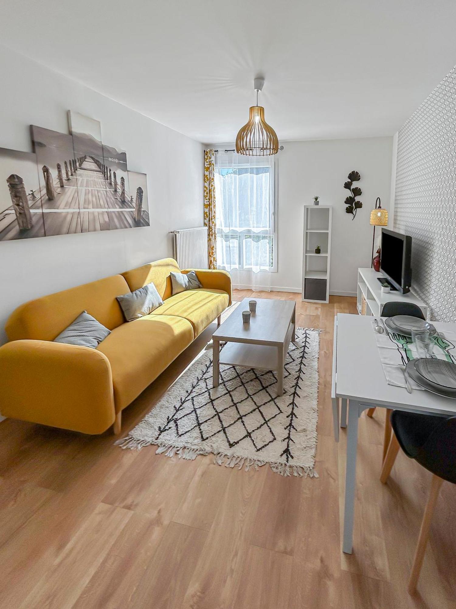 Appartement Lumineux, Wi-Fi Et Parking Prive Νιόρ Εξωτερικό φωτογραφία